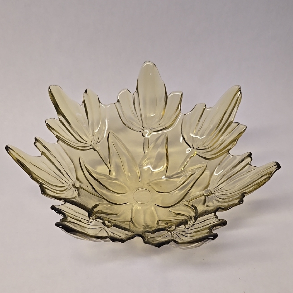 Vtg Elegant Green Gold Glass Bowl